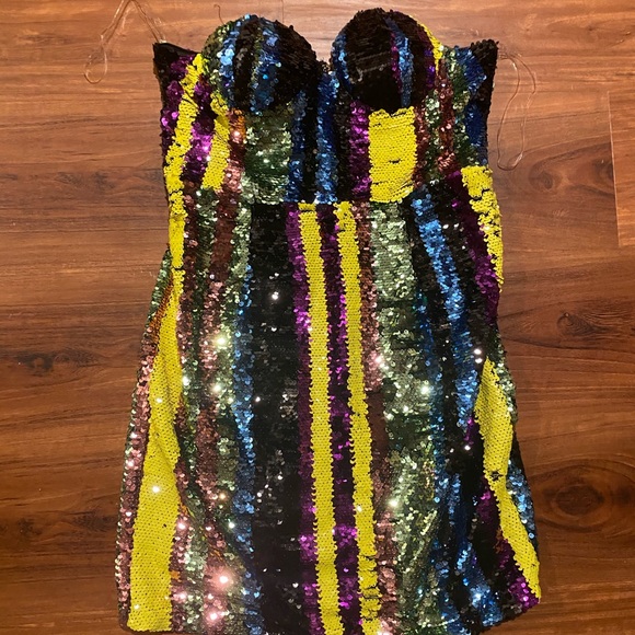 SEQUIN MULTICOLOR MINI DRESS SIZE L - Picture 2 of 6
